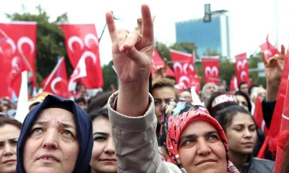 Γερμανία: Πλησιάζει η απαγόρευση της τουρκικής οργάνωσης «Γκρίζοι Λύκοι»